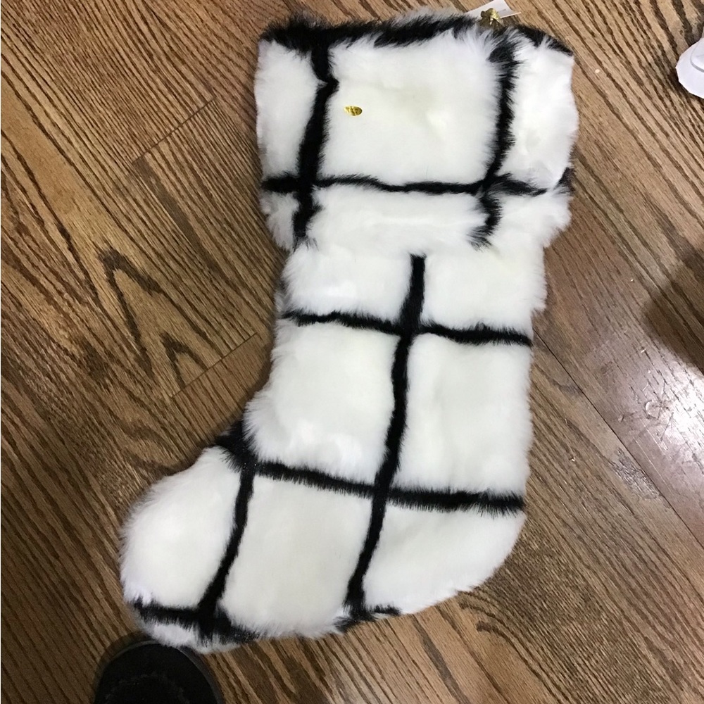 NWT Stunning Holiday Christmas Stocking  in Black and White Fur - Picture 3 of 4